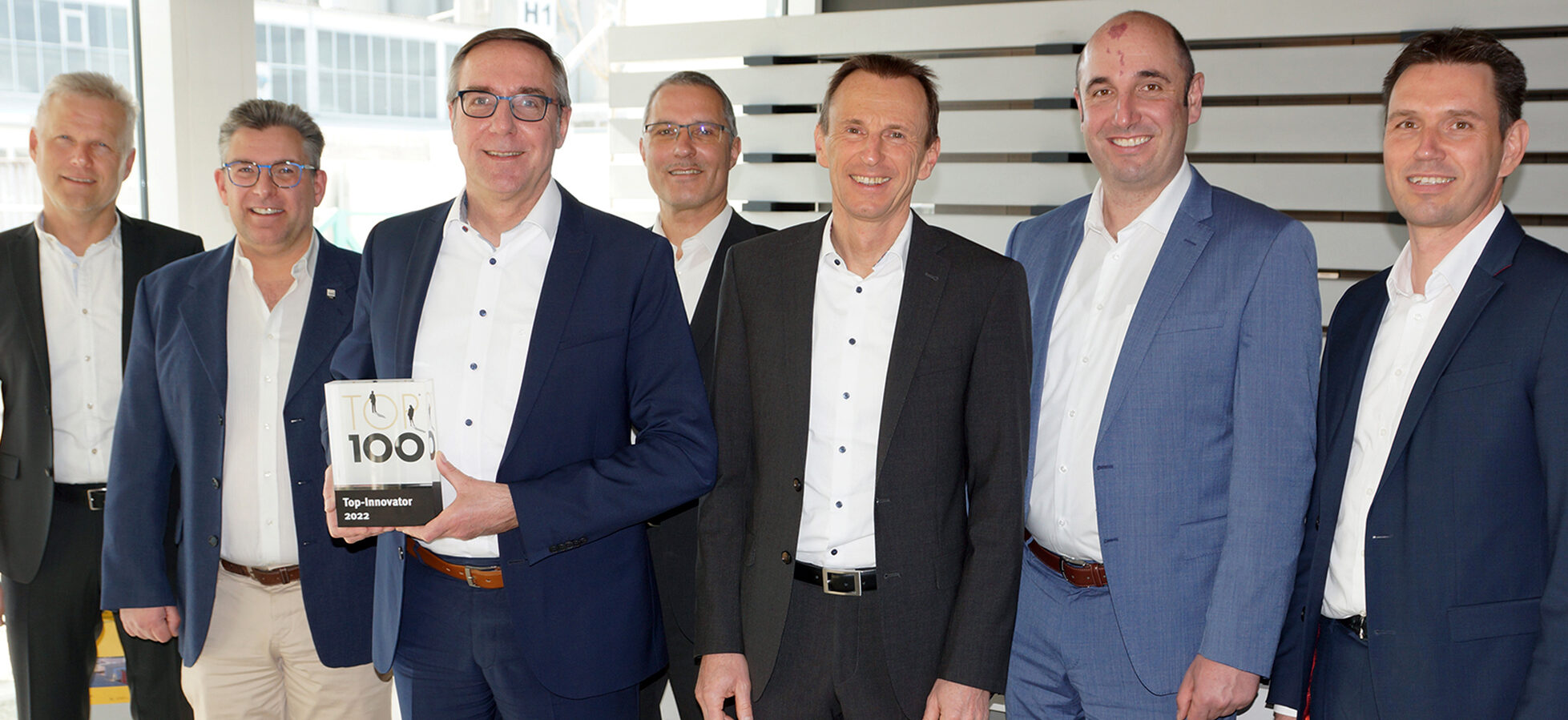 Pressebild Beton-Kemmler für die Auszeichnung TOP-100